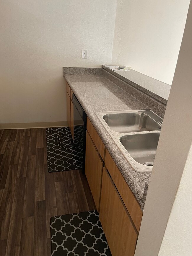 Kitchen Sink - 6767 Hayvenhurst Ave