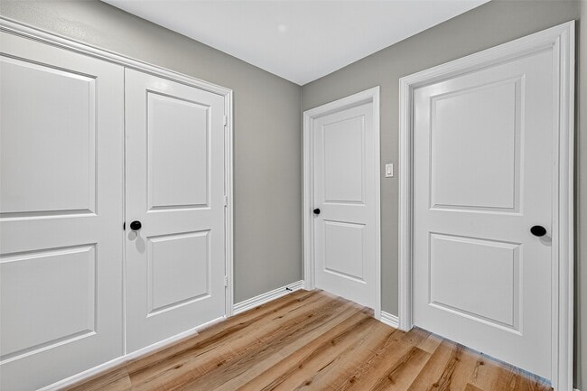 Building Photo - 2107 Briargreen Dr