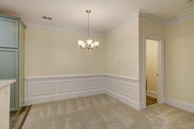 Dining area - 901 Canenaugh Dr