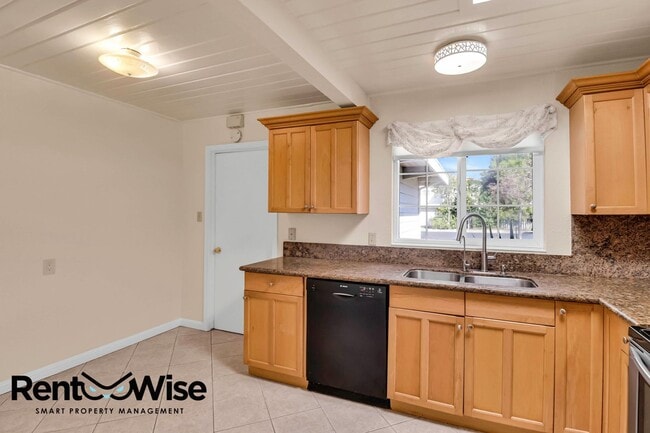 Building Photo - 4260 Ruthelma Ave