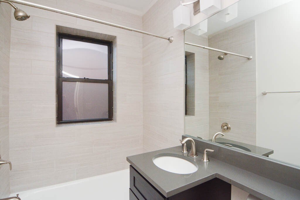 Building Photo - 2424 N Kedzie Blvd