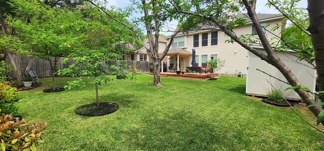 Building Photo - 13027 5 Brooks