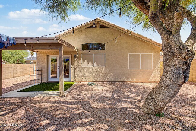 Building Photo - 3905 E Rockwood Dr