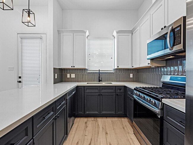 Building Photo - 4508 Old Yale St