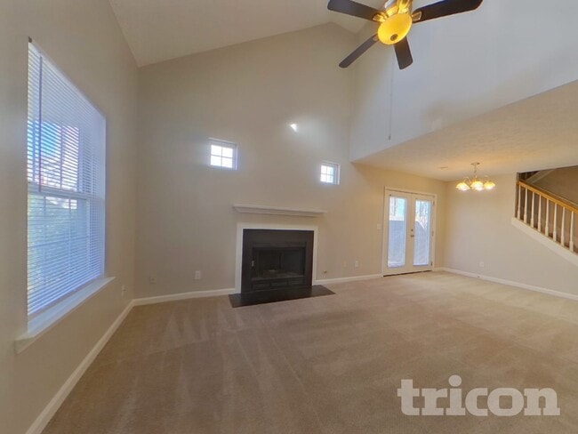 Building Photo - 1960 Lexington Ln