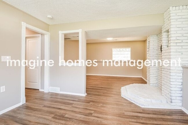 Building Photo - 7881 Driftwood Drive