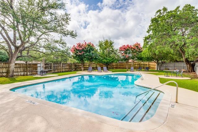 Building Photo - 7404 W Northwest Hwy