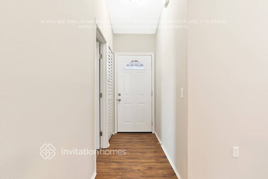 Building Photo - 1028 Florida Holly Dr
