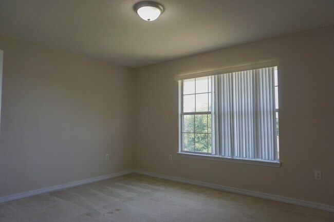 Building Photo - 5128 Whitehurst Ln