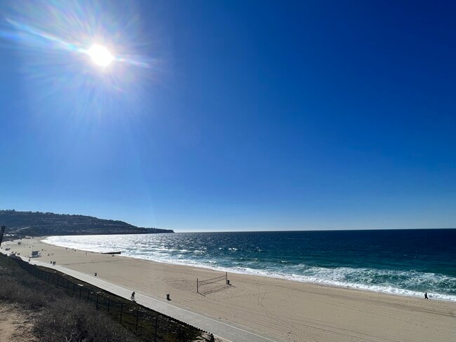 Building Photo - 575 Esplanade