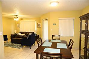 Building Photo - 1515 Pinellas Bayway S