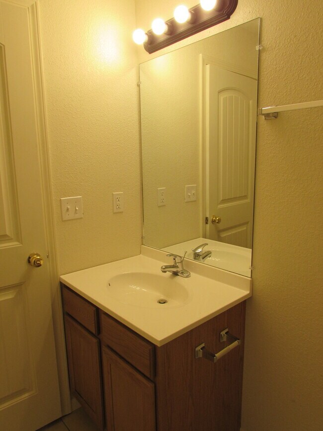 Building Photo - 20979 Harbor Ln