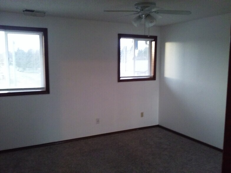 Building Photo - 3305 Vittoria Way