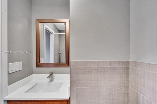 Building Photo - 2901 Dorchester Ln