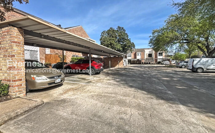 Building Photo - 3729 Thistlemont Dr