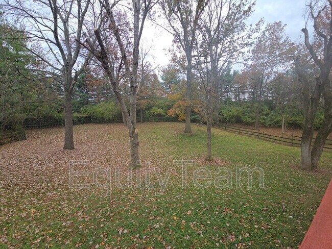 Building Photo - 9178 Fields Dr