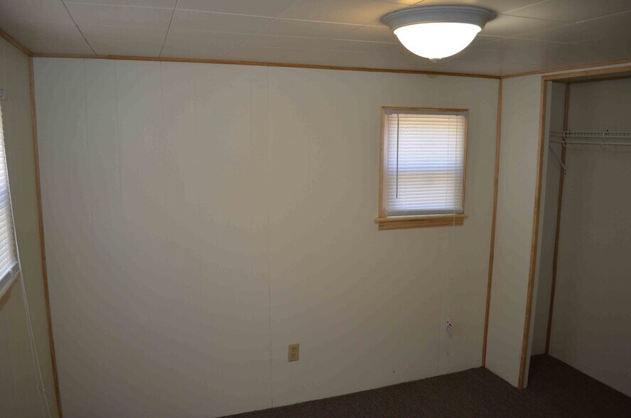 Building Photo - 7600 Heatherstone Dr