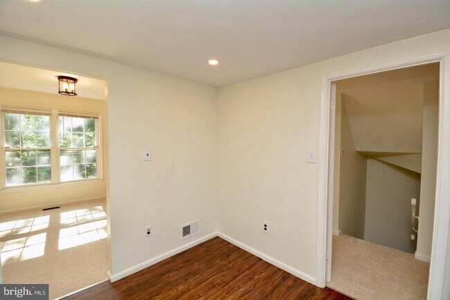 Building Photo - 7378 Jiri Woods Ct