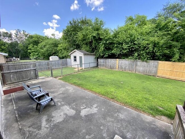 Building Photo - 3704 Timbercrest Dr NW