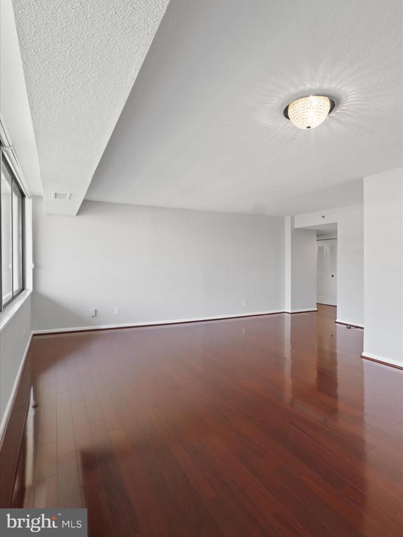 Building Photo - 3713 S George Mason Dr