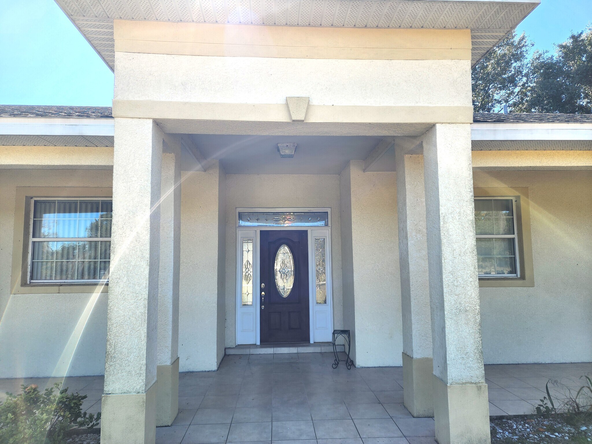 Building Photo - 223 Golf Aire Blvd