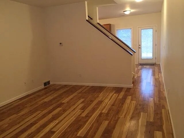 Building Photo - 369 W Sand Lake Rd