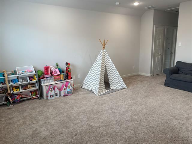 Building Photo - 2029 Dovedale Dr