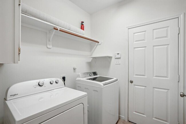 Building Photo - 14027 Mohave Way Dr
