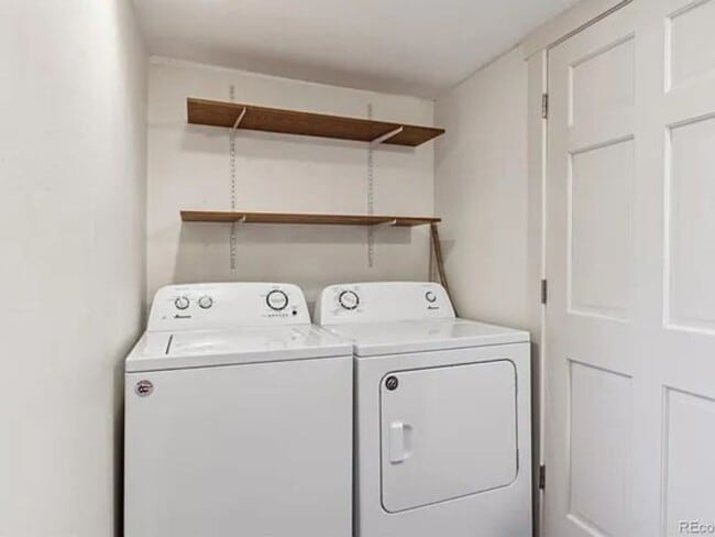 Building Photo - 4227 S Andes Way