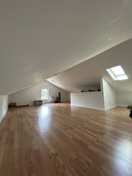 Building Photo - 117 Nicoll St