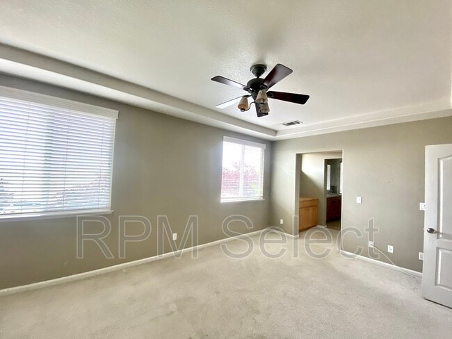 Building Photo - 637 Lavastone Dr
