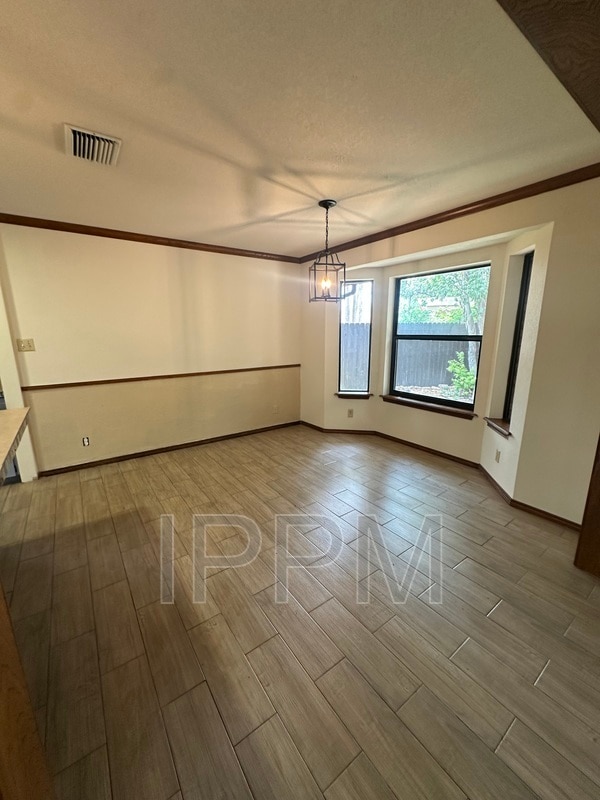 Building Photo - 125 El Cielo Cir