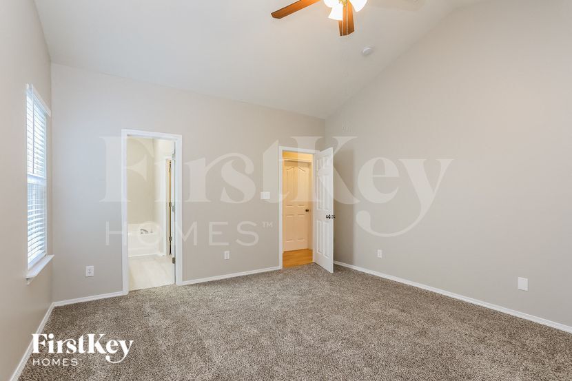 Building Photo - 5401 Cahaba Way