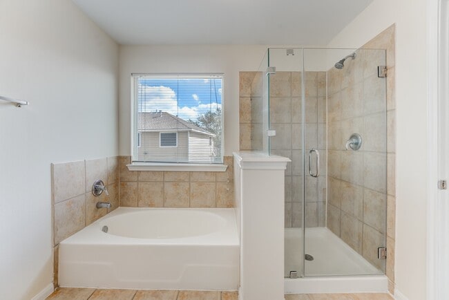 Building Photo - 6118 Yorkglen Manor Ln