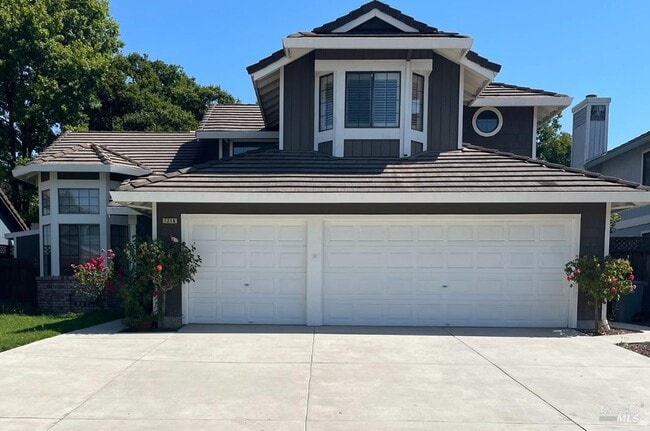 Building Photo - 7216 Roxanne Ln