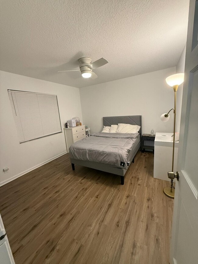 Building Photo - 13530 52nd Ct N