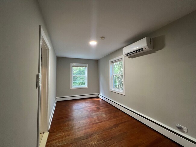 Building Photo - Nicely Updated, Pet-Friendly Fry's Spring Duplex