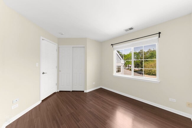Building Photo - 2751 Odlum Dr