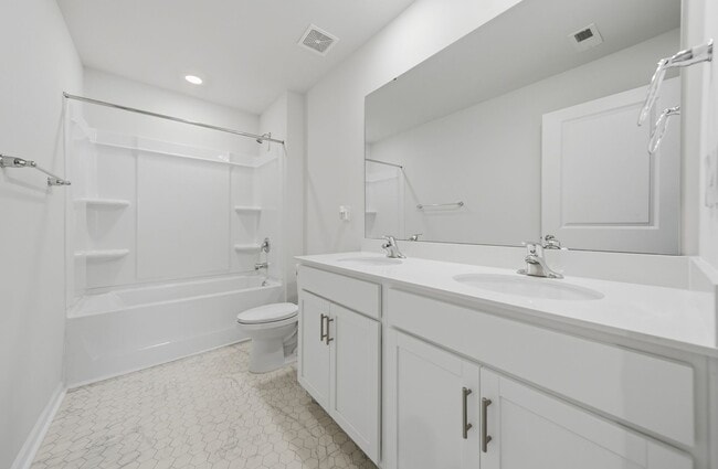 Building Photo - Spacious 5-Bedroom Home for Rent in The Falls – Modern, Comfortable, and Move-In Ready