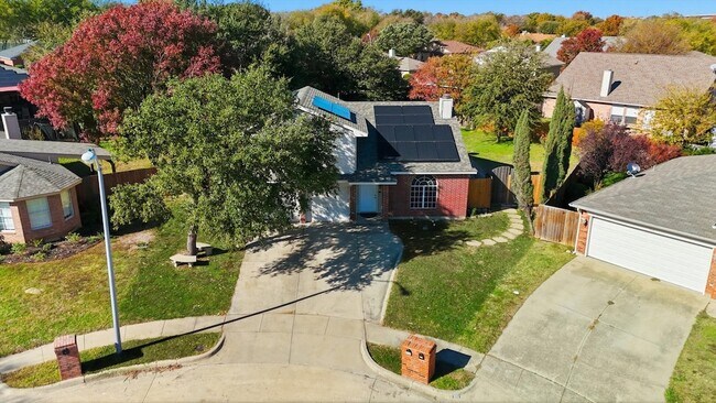 Building Photo - 316 Comiskey Ct