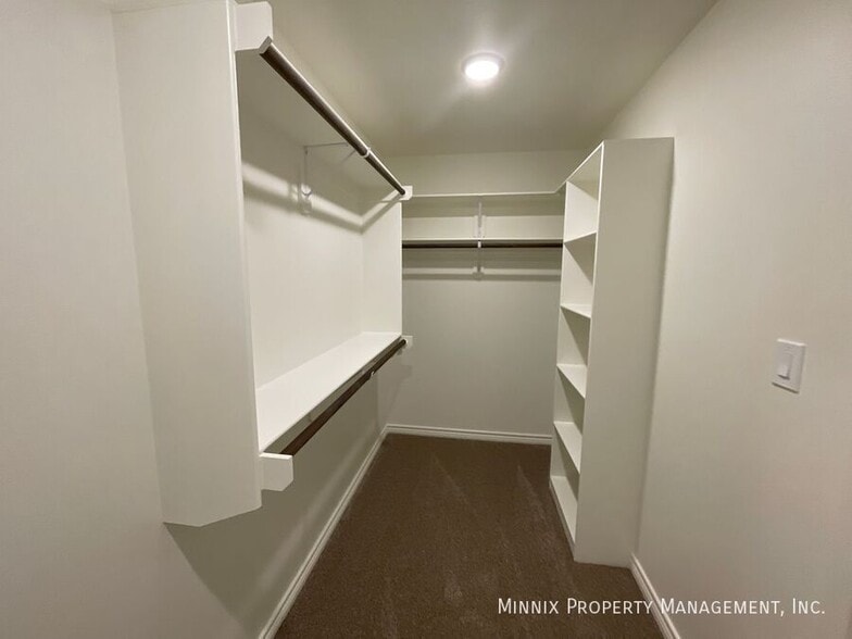 Building Photo - 1349 Bajada St