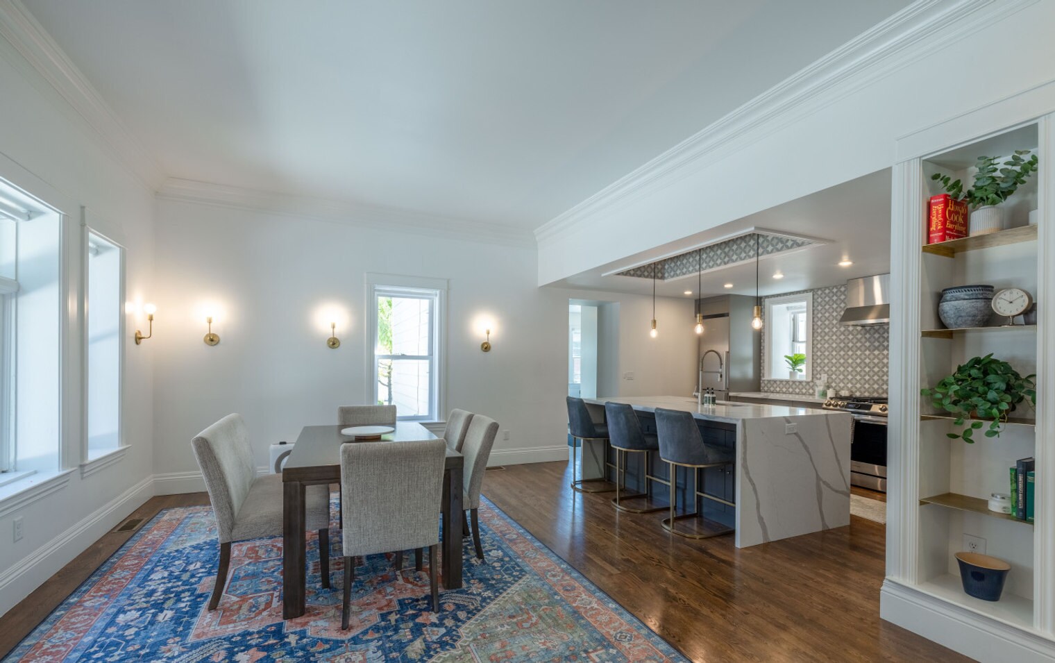 Building Photo - 630 E 300 S