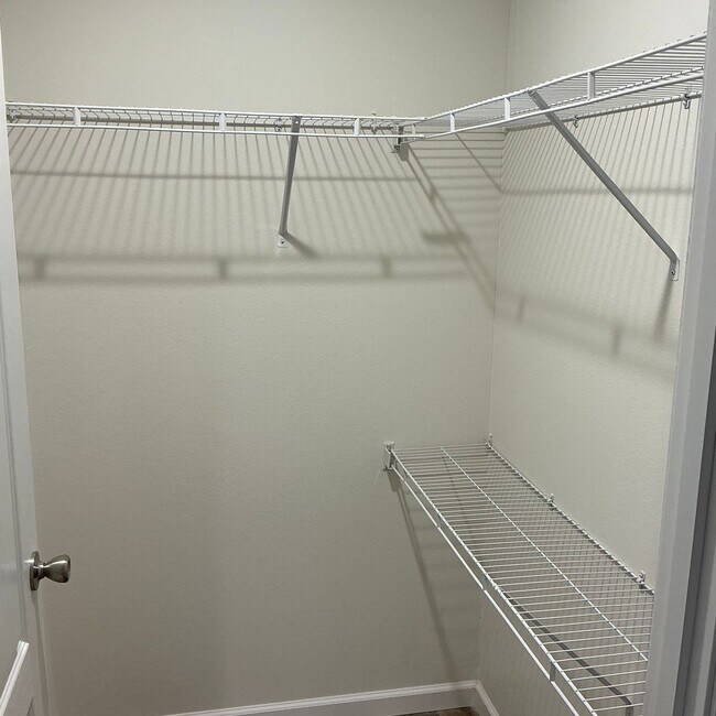 Building Photo - New 3 bdrm 2 bath Manufactured home in Hayden, ID for Rent