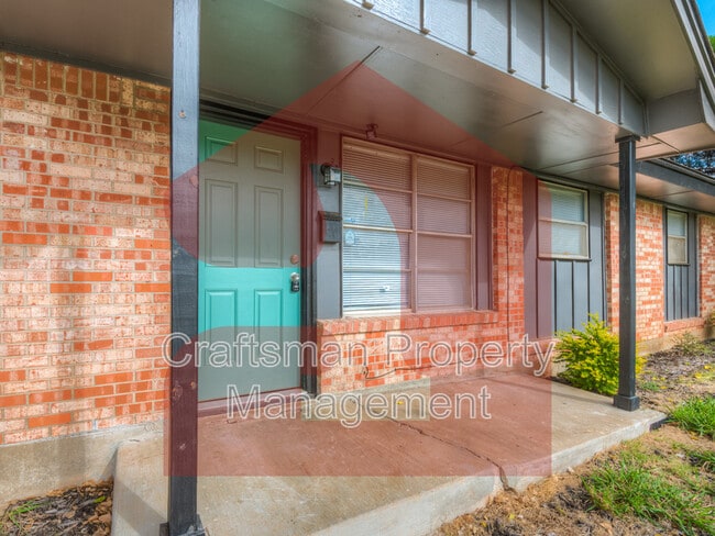 Building Photo - 231 NW 81st St