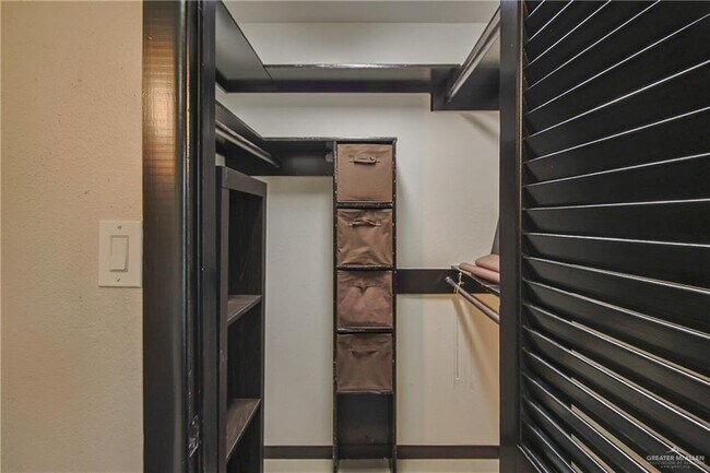 Building Photo - 45 Toronto Ave