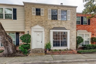 Building Photo - 6444 Burgoyne Rd