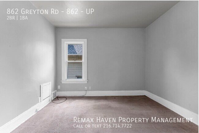 Building Photo - 862 Greyton Rd