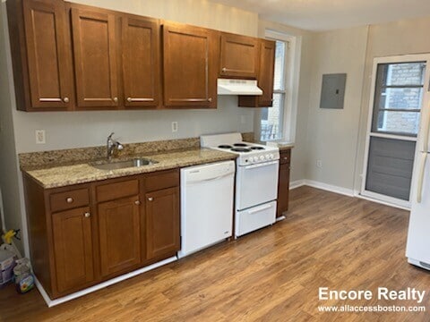 Building Photo - 224 Hanover St