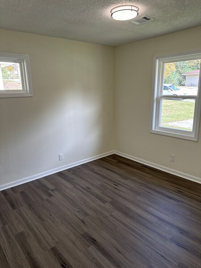 Building Photo - 3580 Fair St