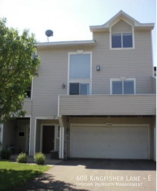 Building Photo - 608 Kingfisher Ln